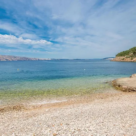Апартаменты Cozy In Starigrad With House Sea View Стариград