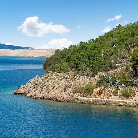 Апартаменты Cozy In Starigrad With House Sea View